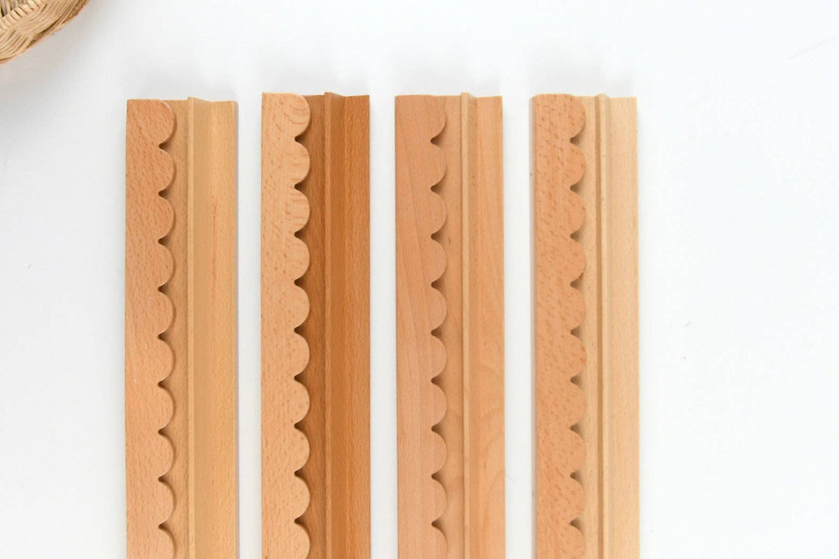 Natural Wood Mahjong Racks 20" with Scallop Pushers