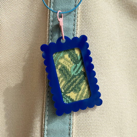 Small Scallop Rectangle Bag Tag: Navy