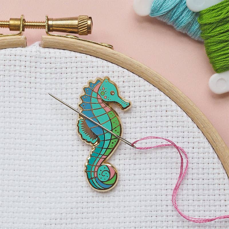 Seahorse Needle Minder