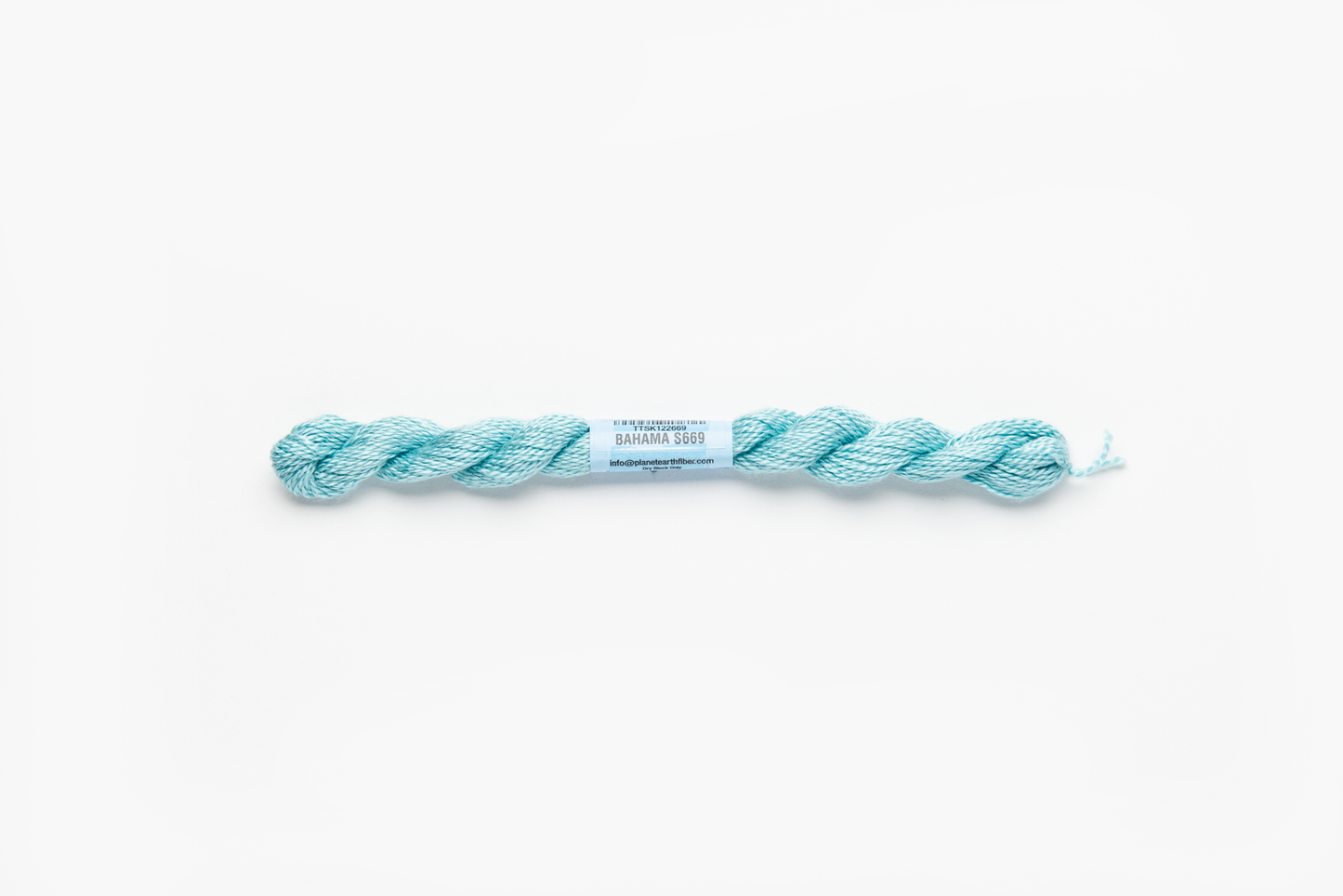 Essentials Skein - Bahamas 669