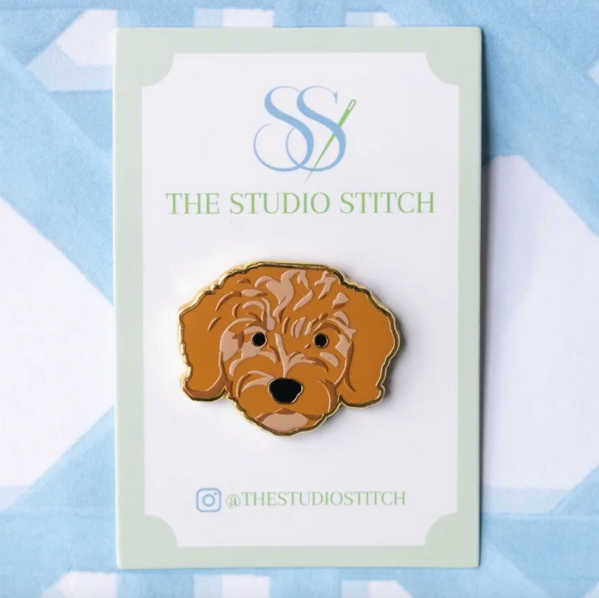 Golden Doodle Needle Minder