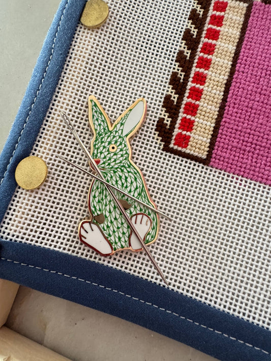 Palm Green Bunny Needle Minder