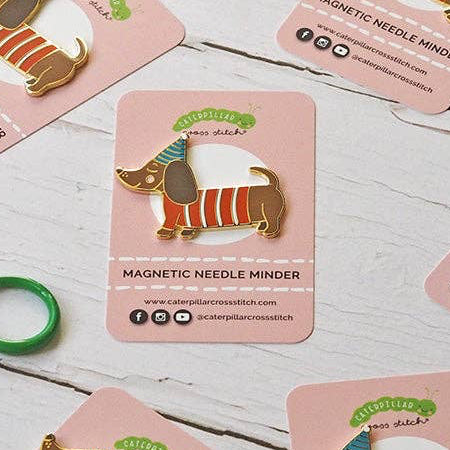 Weiner Dog Needle Minder