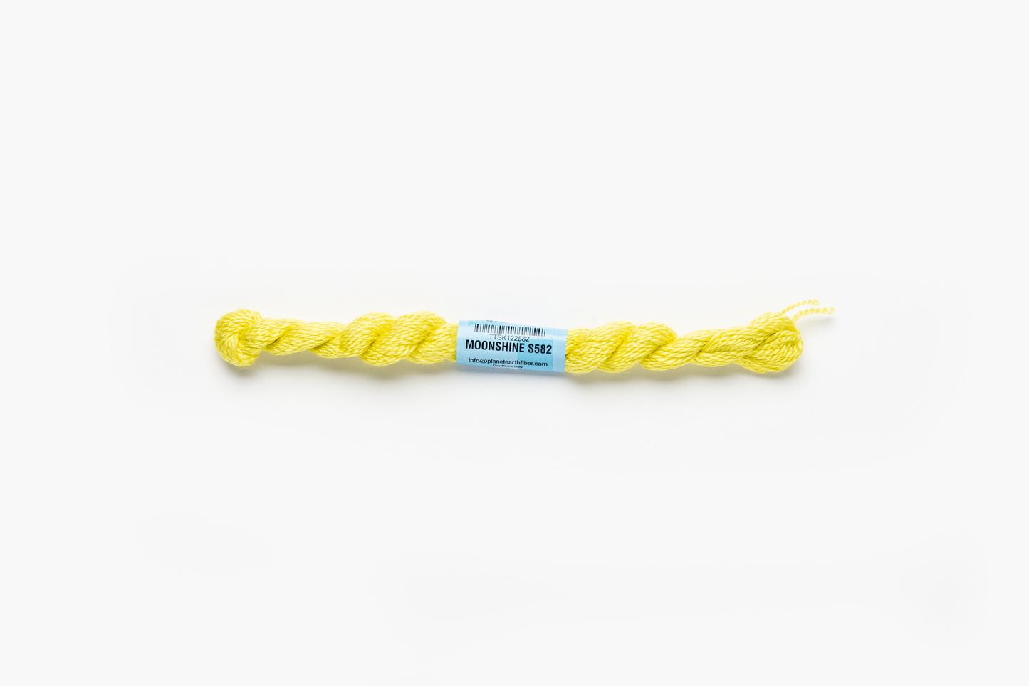 Essentials Skein - Moonshine 582
