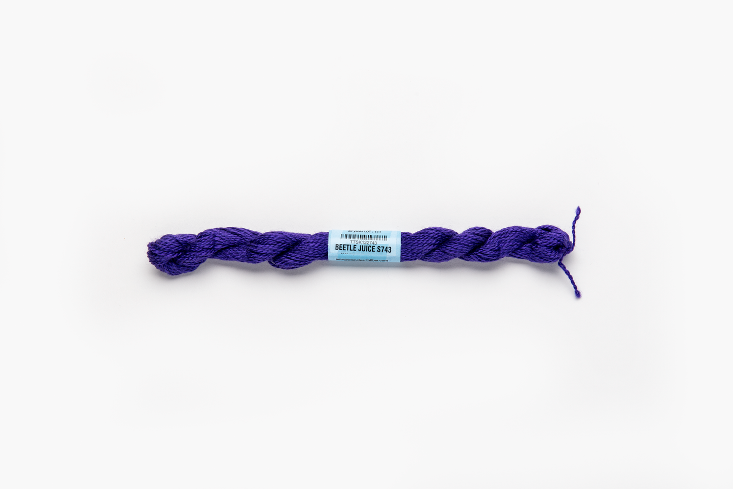 Essentials Skein - Beetle Juice 743