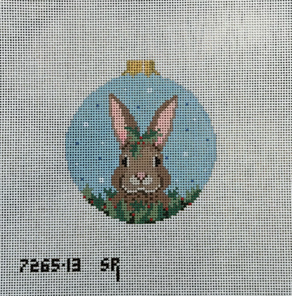 Rabbit in Holly Round