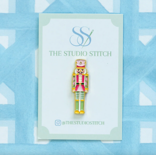 Rose Medallion Nutcracker Needle Minder
