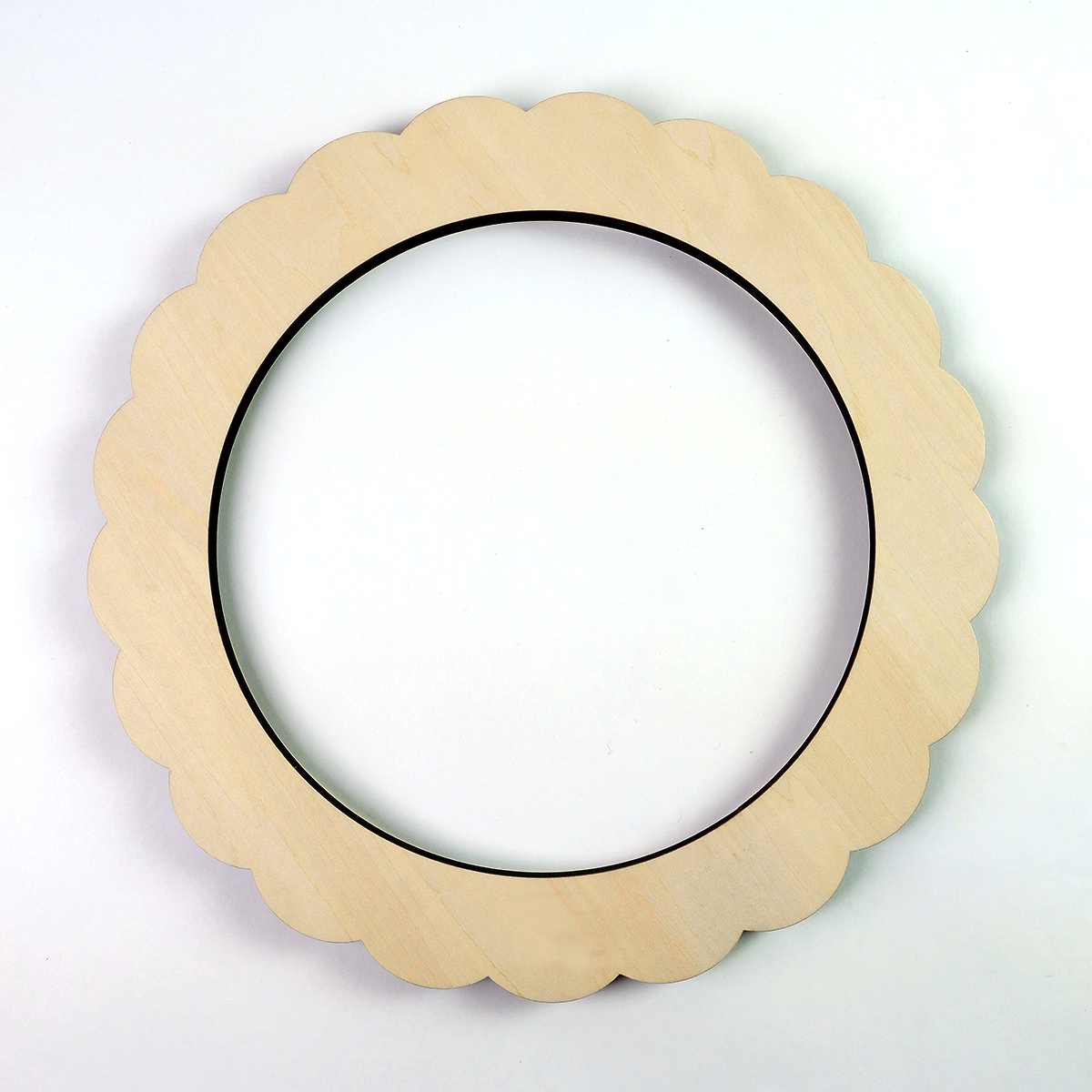 Scallop Round Large Needlepoint Frame